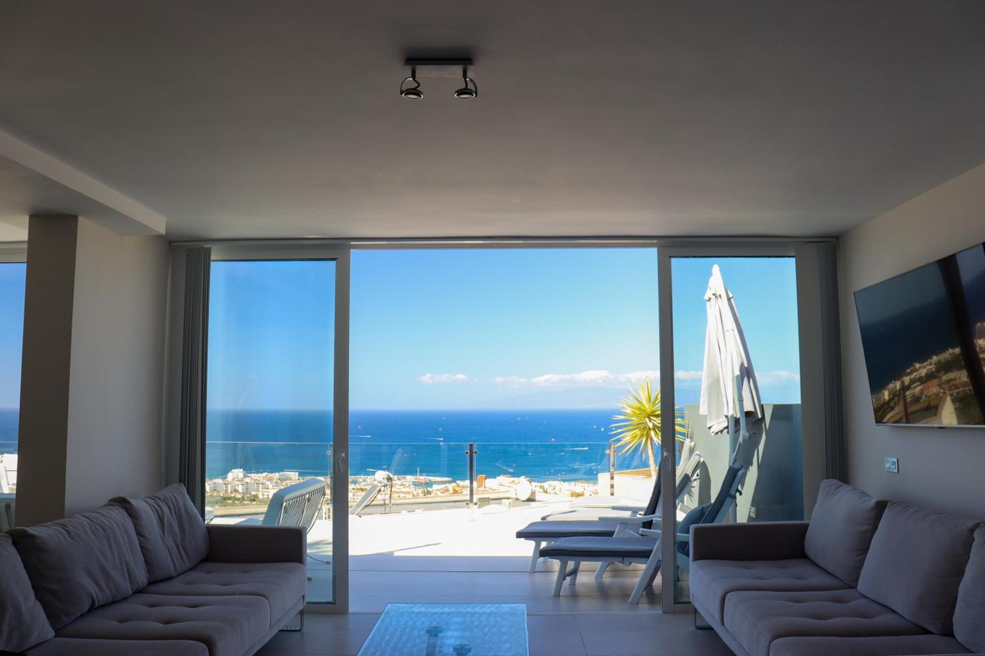 Azure Sky Villa - Panoramic Ocean View, Luxury, San Eugenio Costa Adeje  Buitenkant foto