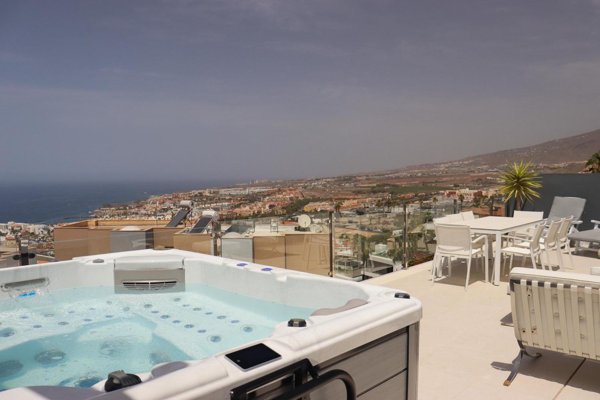 Azure Sky Villa - Panoramic Ocean View, Luxury, San Eugenio Costa Adeje  Buitenkant foto